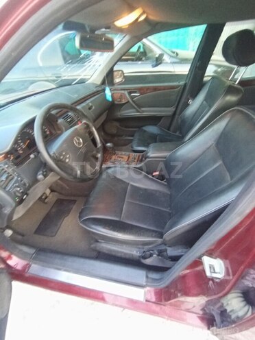 Mercedes C 240 2000, 200,000 km - 2.6 л - Bakı
