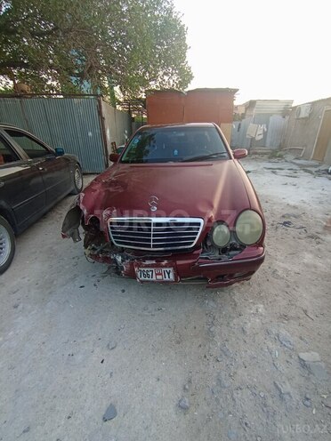 Mercedes C 240 2000, 200,000 km - 2.6 л - Bakı