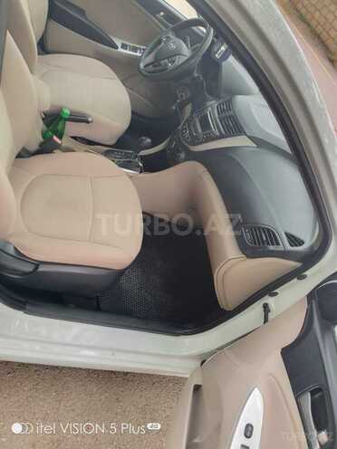Hyundai Accent 2016, 110,001 km - 1.6 l - Şəmkir