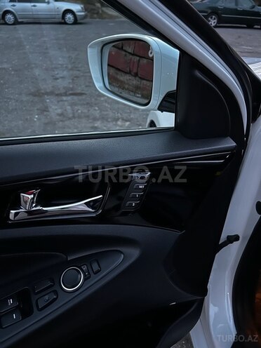 Hyundai Sonata 2010, 195,000 km - 2.0 л - Bakı