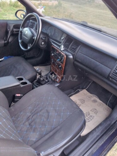 Opel Vectra 1998, 211,340 km - 1.6 l - Sumqayıt