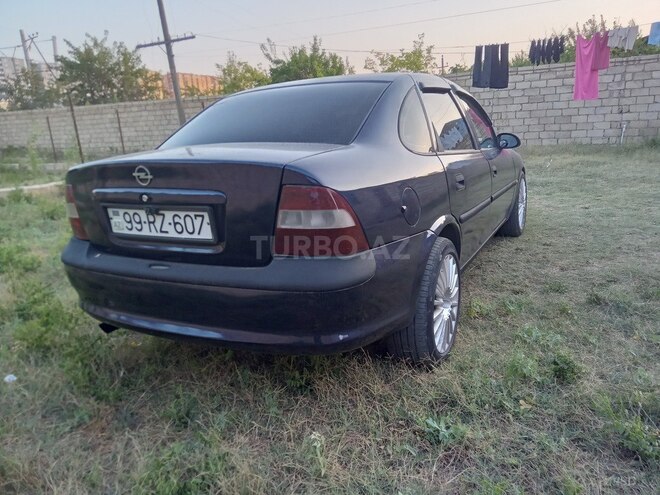 Opel Vectra 1998, 211,340 km - 1.6 l - Sumqayıt