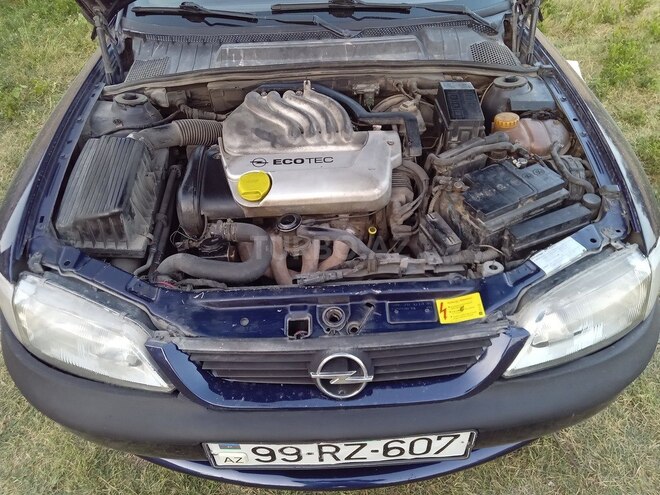 Opel Vectra 1998, 211,340 km - 1.6 l - Sumqayıt