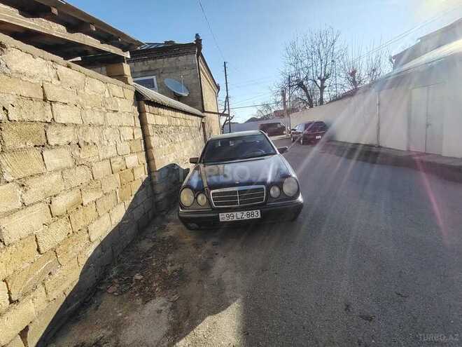 Mercedes E 230 1996, 380,000 km - 2.3 l - Qusar