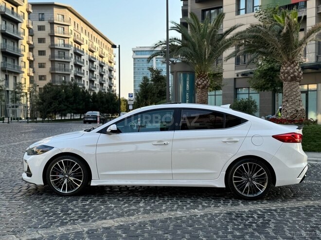 Hyundai Elantra 2016, 102,000 km - 1.6 л - Bakı