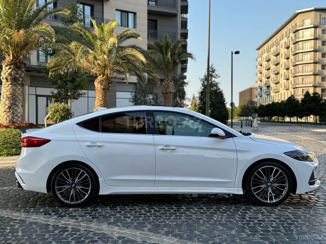 Hyundai Elantra 2016, 102,000 km - 1.6 л - Bakı