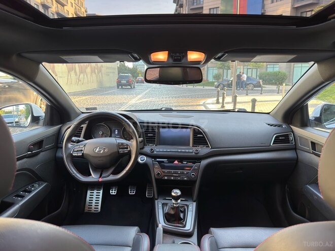 Hyundai Elantra 2016, 102,000 km - 1.6 л - Bakı