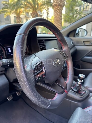 Hyundai Elantra 2016, 102,000 km - 1.6 л - Bakı