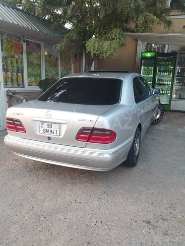 Mercedes E 320 2001, 225,000 km - 3.2 l - Bərdə