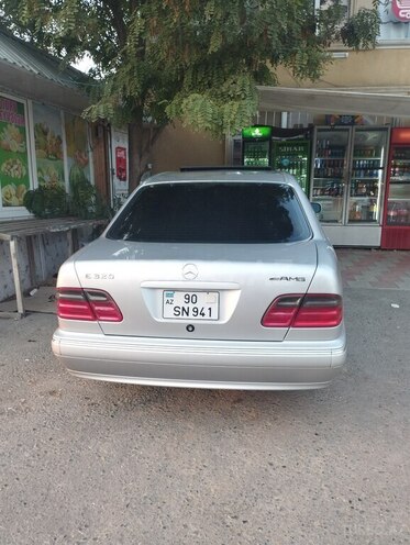 Mercedes E 320 2001, 225,000 km - 3.2 l - Bərdə
