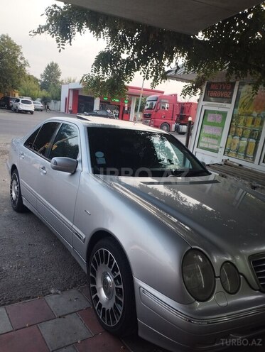 Mercedes E 320 2001, 225,000 km - 3.2 l - Bərdə