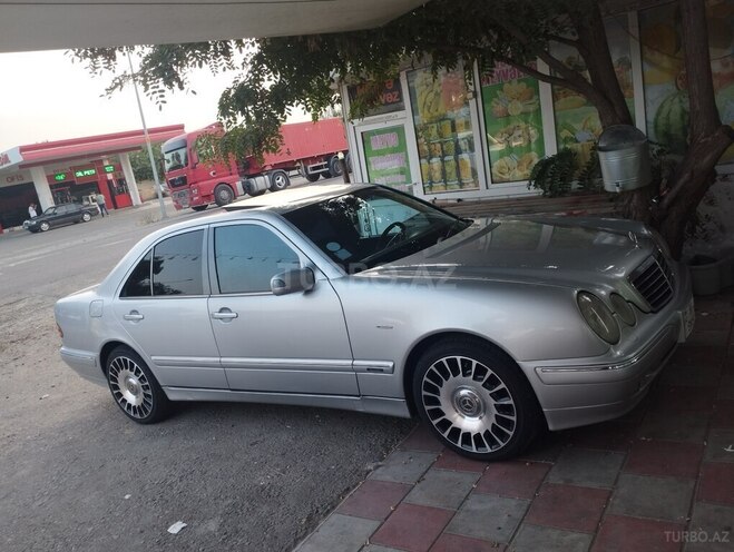 Mercedes E 320 2001, 225,000 km - 3.2 l - Bərdə