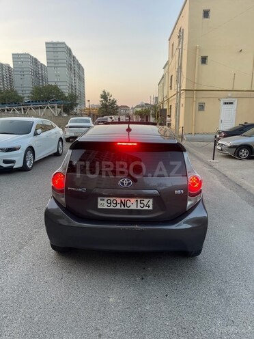 Toyota Prius C 2012, 201,200 km - 1.5 l - Bakı