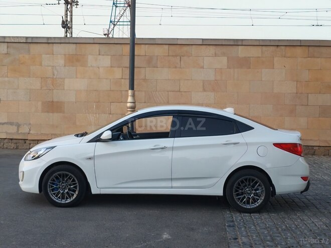 Hyundai Accent 2013, 247,700 km - 1.4 l - Bakı