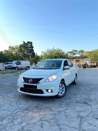 Nissan Sunny 2012, 215,204 km - 1.5 л - Bakı
