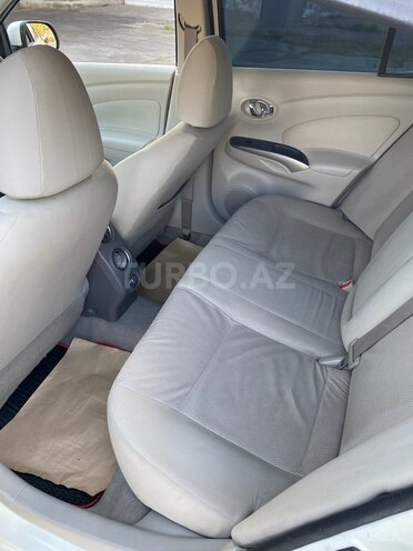 Nissan Sunny 2012, 215,204 km - 1.5 л - Bakı