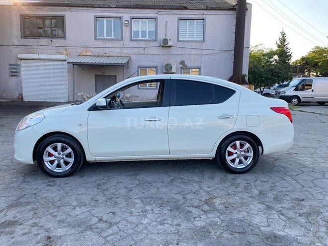 Nissan Sunny 2012, 215,204 km - 1.5 л - Bakı