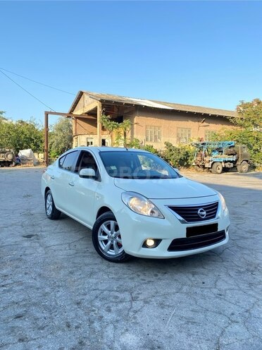 Nissan Sunny 2012, 215,204 km - 1.5 л - Bakı