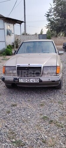 Mercedes E 200 d 1987, 150,000 km - 2.0 л - Saatlı