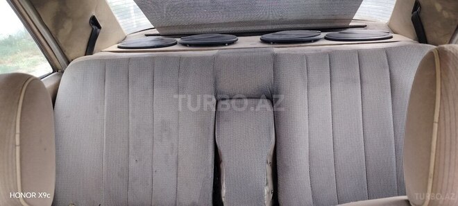 Mercedes E 200 d 1987, 150,000 km - 2.0 л - Saatlı
