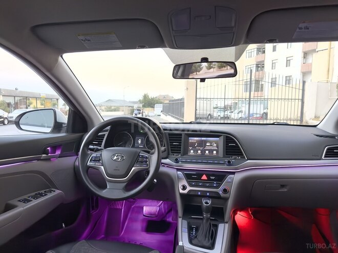 Hyundai Elantra 2018, 162,544 km - 2.0 л - Bakı