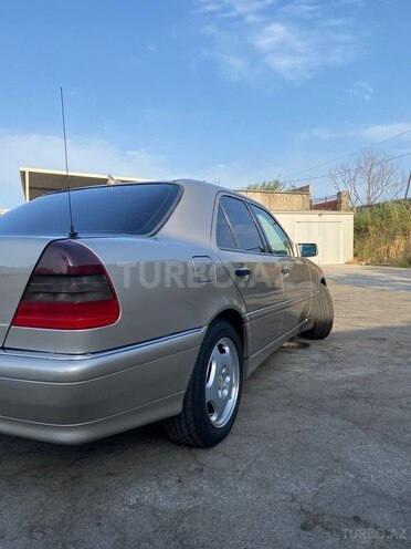 Mercedes C 230 1999, 180,000 km - 2.3 l - Bakı