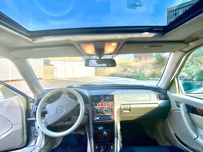 Mercedes C 230 1999, 180,000 km - 2.3 l - Bakı