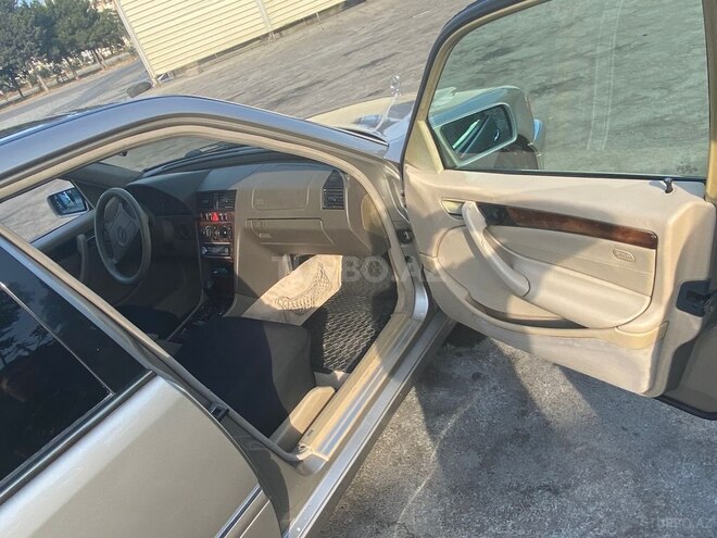 Mercedes C 230 1999, 180,000 km - 2.3 l - Bakı