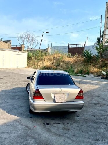 Mercedes C 230 1999, 180,000 km - 2.3 l - Bakı
