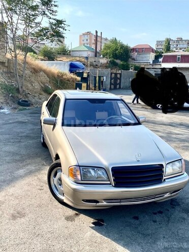 Mercedes C 230 1999, 180,000 km - 2.3 l - Bakı