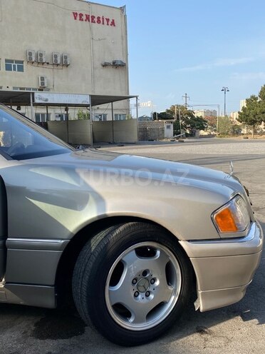 Mercedes C 230 1999, 180,000 km - 2.3 l - Bakı