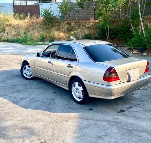 Mercedes C 230 1999, 180,000 km - 2.3 l - Bakı