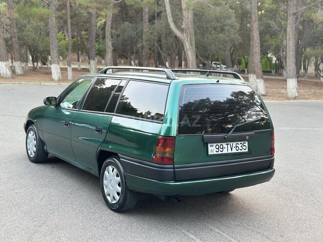 Opel Astra 1996, 321,000 km - 1.6 l - Sumqayıt