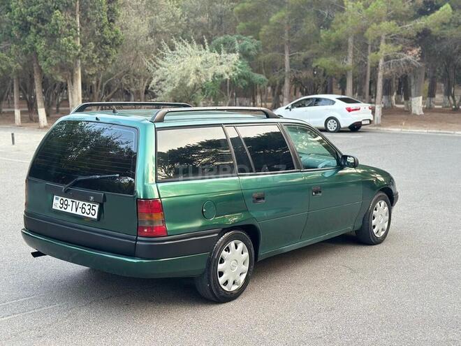 Opel Astra 1996, 321,000 km - 1.6 l - Sumqayıt