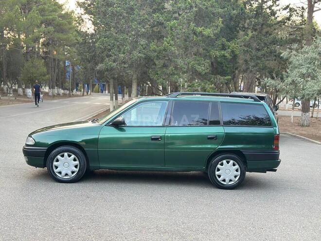 Opel Astra 1996, 321,000 km - 1.6 l - Sumqayıt