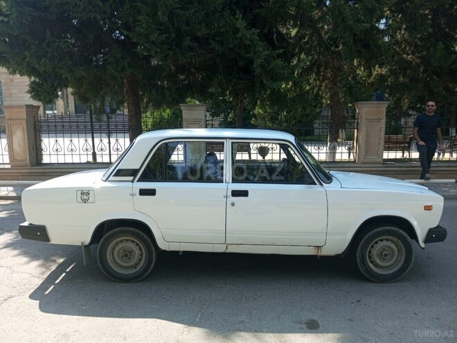 LADA (VAZ) 2107 1988, 165,000 km - 1.6 л - Salyan