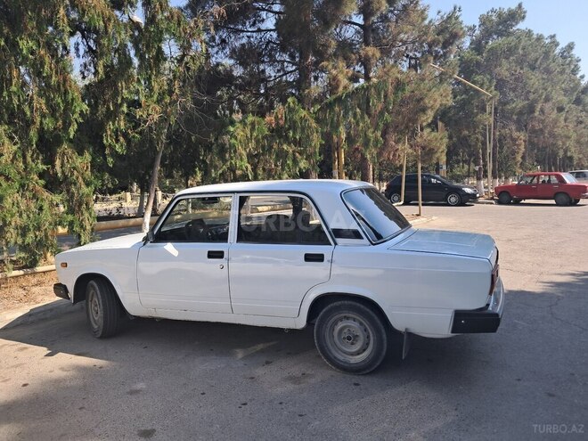 LADA (VAZ) 2107 1988, 165,000 km - 1.6 л - Salyan