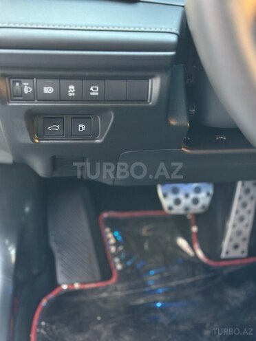 Toyota Camry 2025, 4,000 km - 2.0 л - Bakı