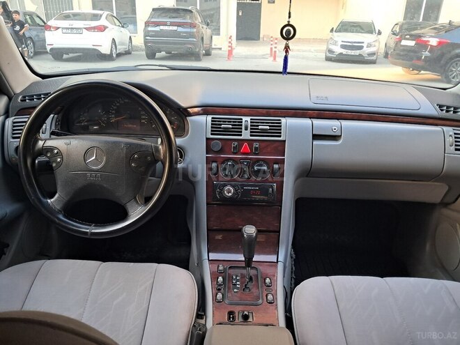 Mercedes E 220 d 2000, 455,000 km - 2.2 л - Bakı