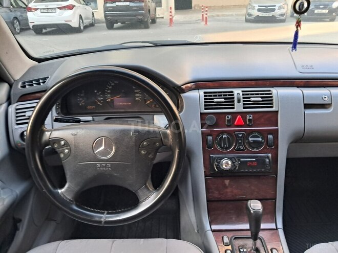 Mercedes E 220 d 2000, 455,000 km - 2.2 л - Bakı