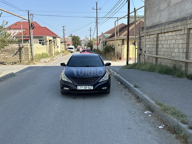 Hyundai Sonata-16