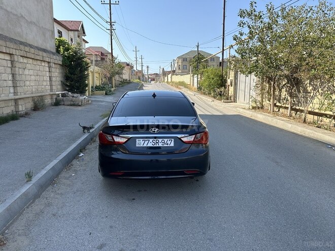 Hyundai Sonata-20