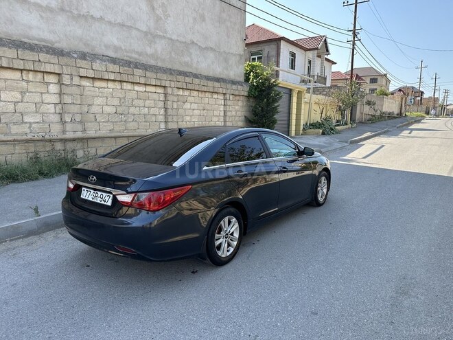 Hyundai Sonata-19