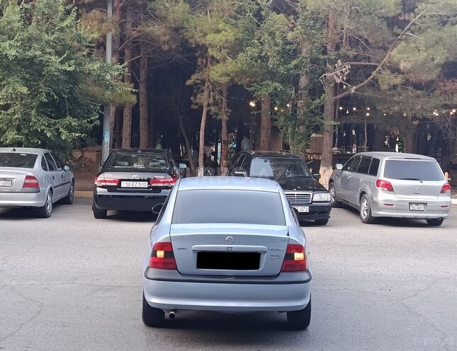 Opel Vectra 1997, 298,000 km - 1.8 l - Sumqayıt