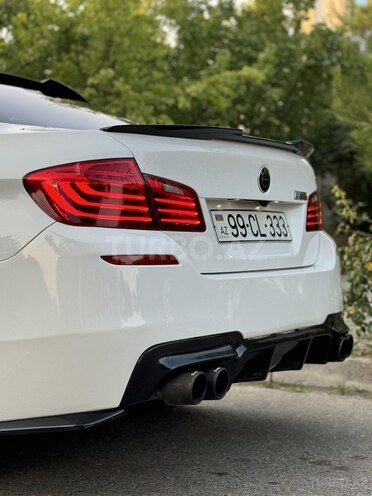 BMW 528 2014, 230,000 km - 2.0 l - Saatlı