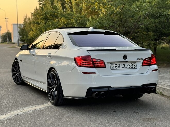 BMW 528 2014, 230,000 km - 2.0 l - Saatlı