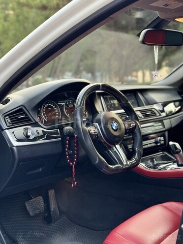 BMW 528 2014, 230,000 km - 2.0 l - Saatlı