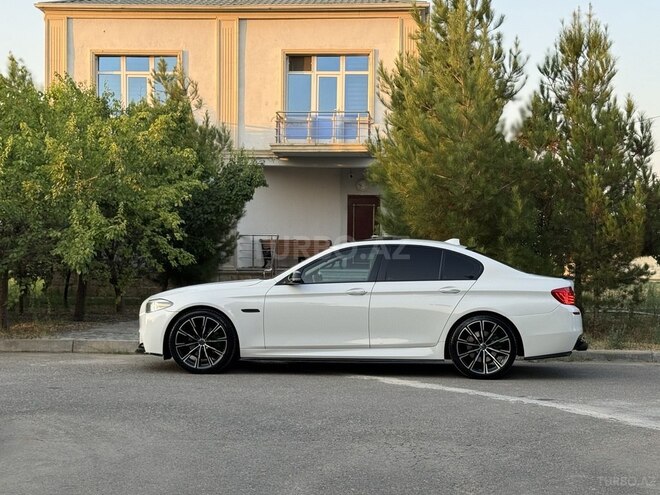 BMW 528 2014, 230,000 km - 2.0 l - Saatlı