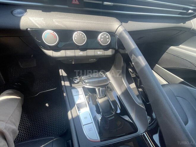 Hyundai Elantra 2025, 4,000 km - 1.5 л - Bakı