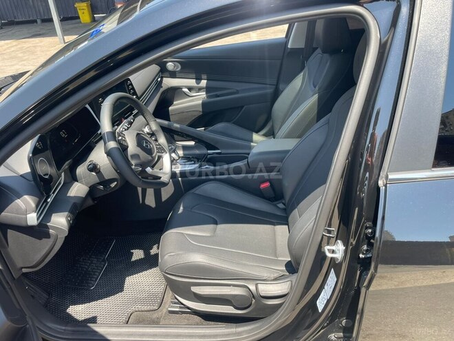 Hyundai Elantra 2025, 4,000 km - 1.5 л - Bakı